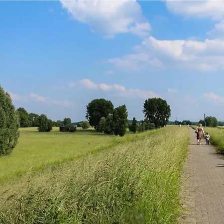 Zu Gast Im Denkmal St Peter * ドルマーゲン